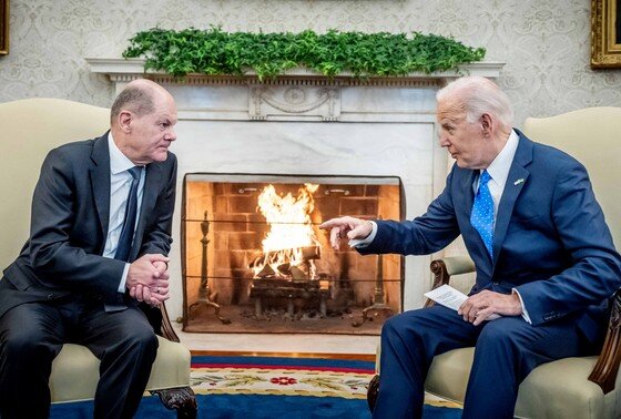    Олаф Шольц, Джо Байден