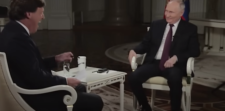 карлсон бабка. детей мем сыендук. карлсон оригинальная рисовка. карлсон бабка. малыш лечит карлсона.