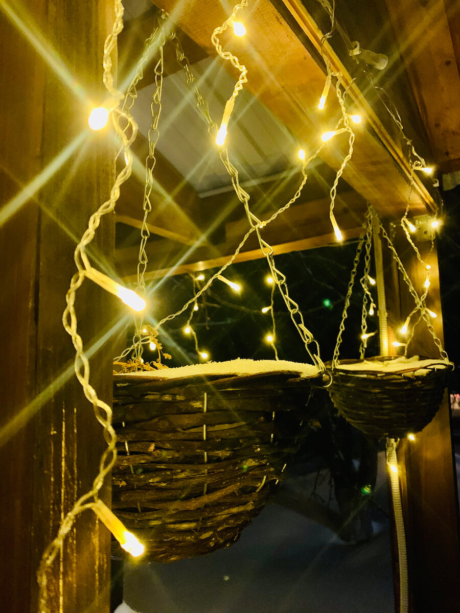 Мои огоньки на дачной беседке ❤️