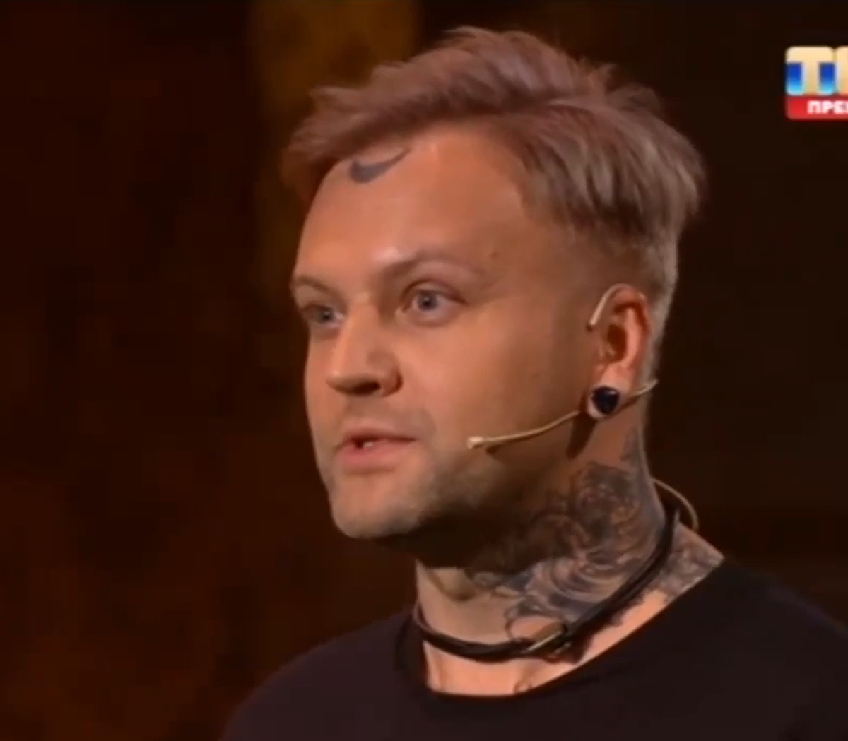 Кадр из шоу "Экстрасенсы. Реванш" 