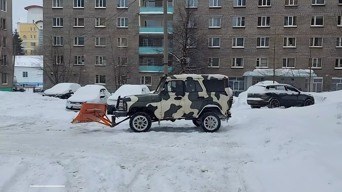    Видео публикует телеграмм-канал Спутник FM | News Ufa
