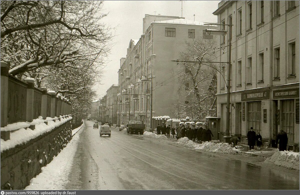 Гоголевский бульвар, 1961 г. Автор Виталий Гуменюк.