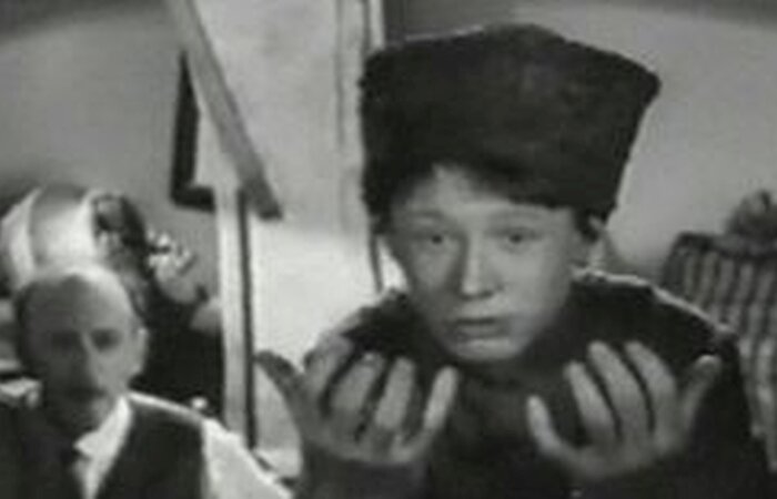  Виктор Проскурин в фильме «Орлята Чапая». / Фото: www.kino-teatr.ru