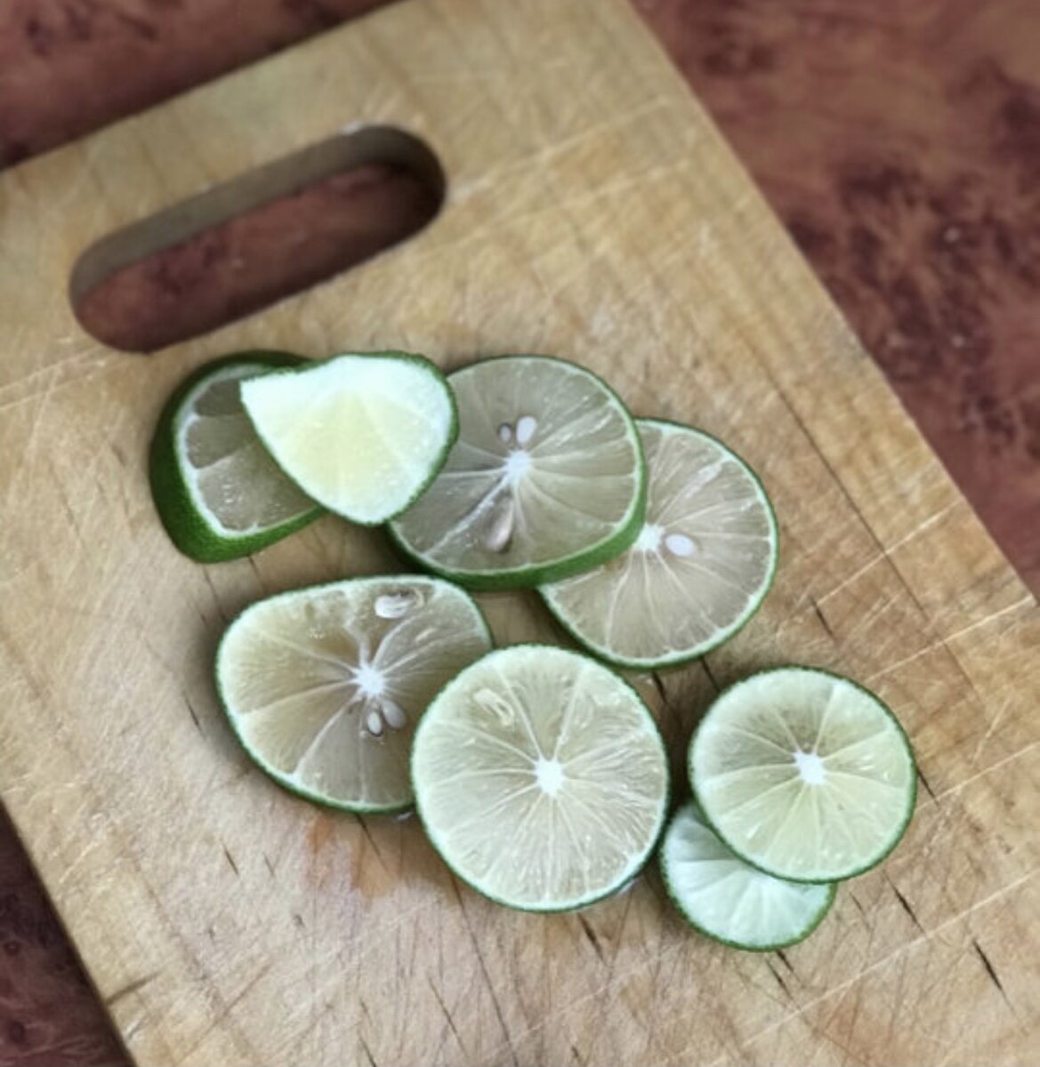 Пробуем домашний лимон. Вкус, аромат и полезные свойства лимона на  подоконнике. | Жизнь в моментах. | Дзен