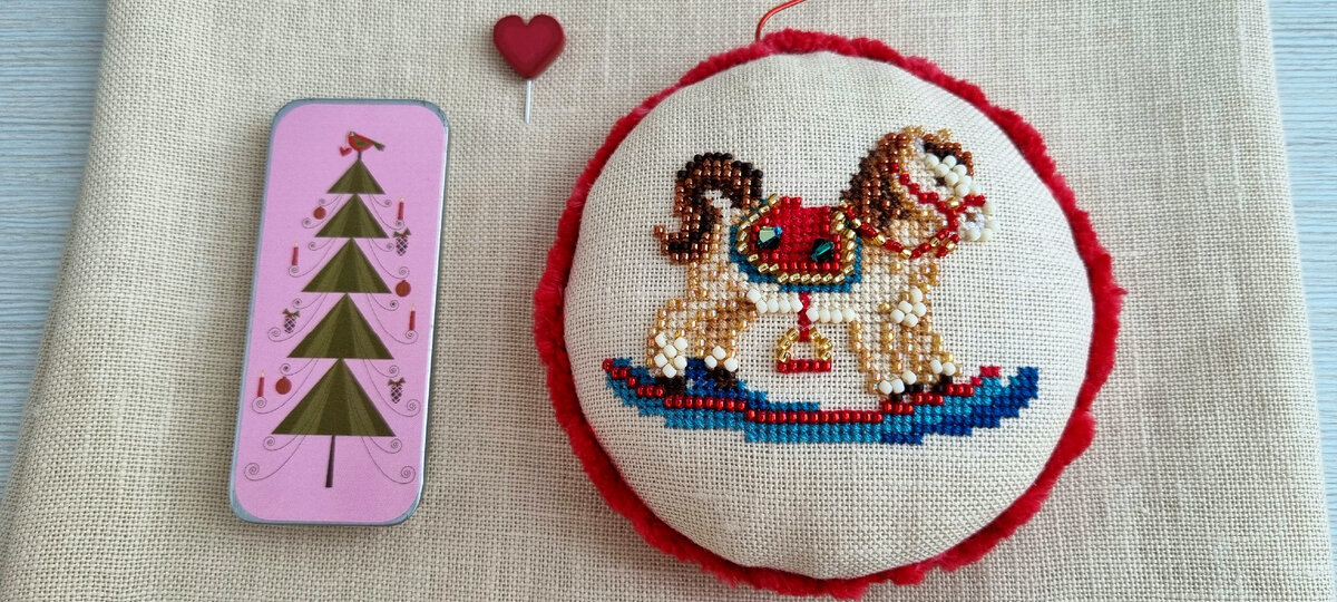 Лошадка от MillHill. 