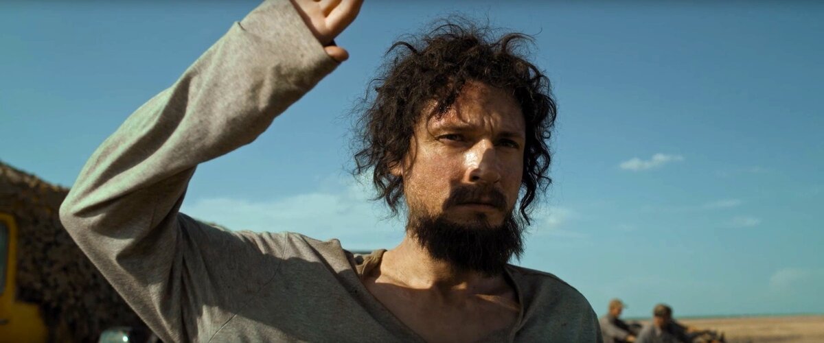 Герой Алексея Филимонова почитается как святой. Кадр из т/с «Выжившие 2. Пробуждение».