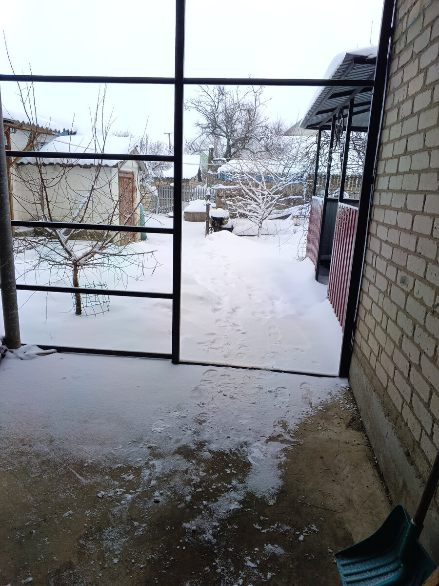 Завалило снегом