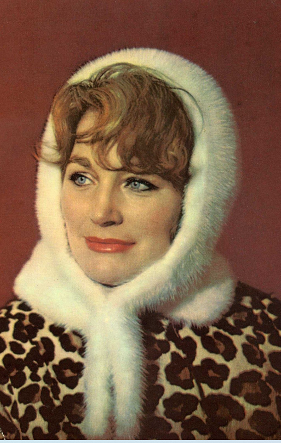 цветущие поля льна. лен зверобоелистный. там где лен. фотосессия в поле. лен обыкновенный лрс.