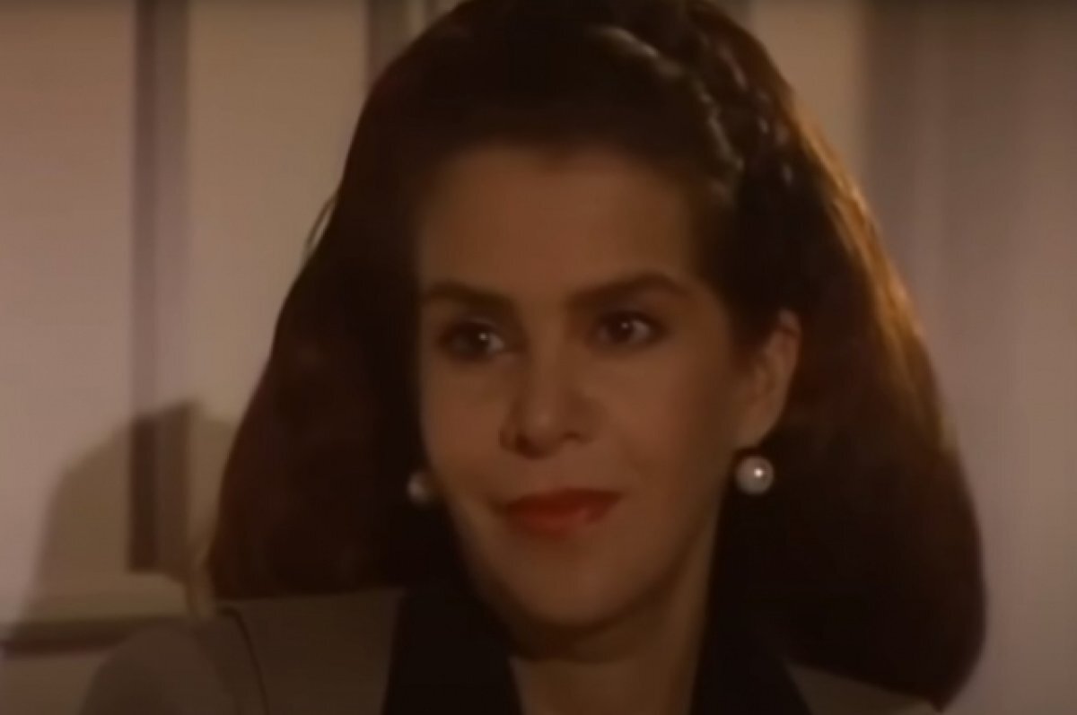    Названа причина смерти мексиканской актрисы Ренаты Флорес из «Дикой Розы»