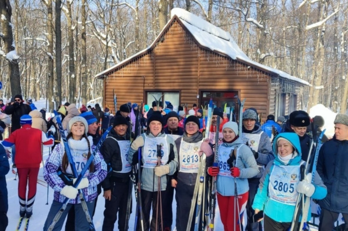    В Пензе более 2 500 человек поучаствовали в «Лыжне России - 2024»