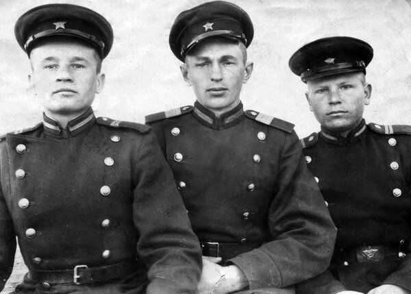 Советские военнослужащие на Западной Украине. 1948 год