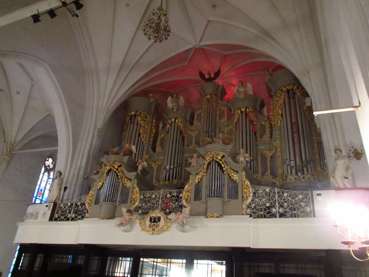 Большой орган в кафедральном соборе Калининграда