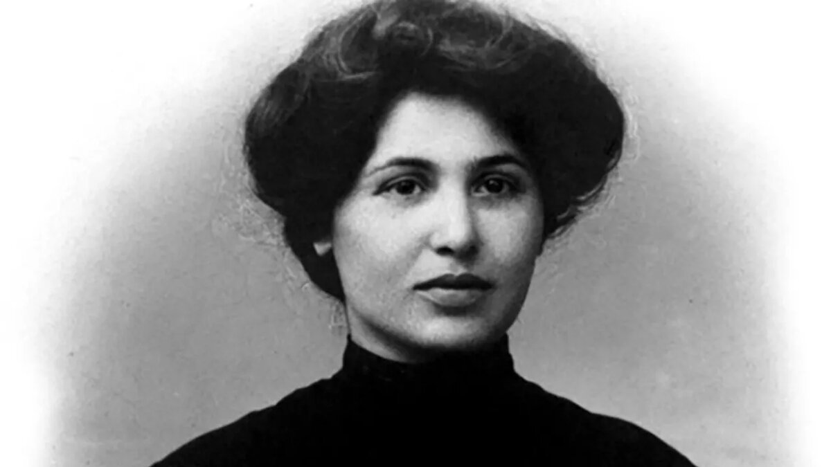 Забел Есаян © Photo : Public domain