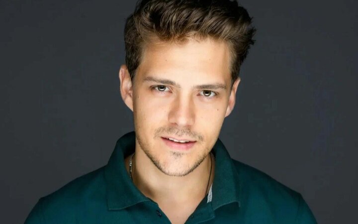 Милош Бикович