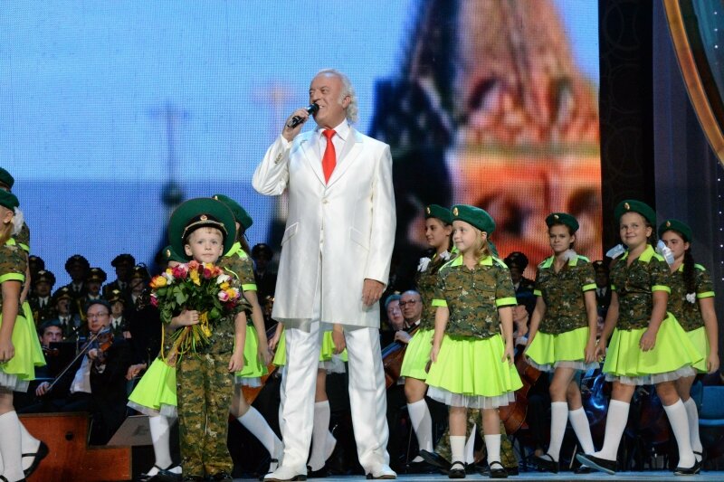 ИЛЬЯ РЕЗНИК ВСЕГДА ОТКРЫТО ГОВОРИЛ О СВОЕЙ ЛЮБВИ К РОДИНЕ. ФОТО: © ANATOLY LOMOHOV RUSSIAN LOOK/GLOBALLOOKPRESS