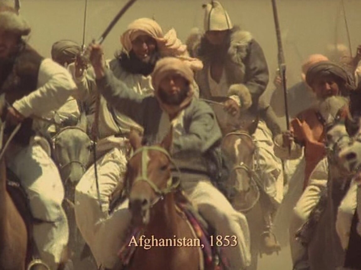 Атака афганцев. Кадр из фильма