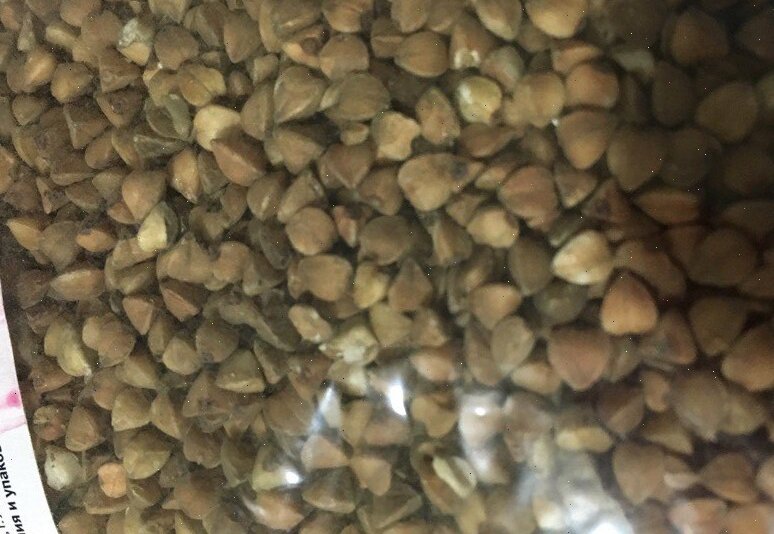 На фото, может, и не сильно видно, но запах очень отчетливый (если присмотреться, зернышки потемнее покрыты пушком).