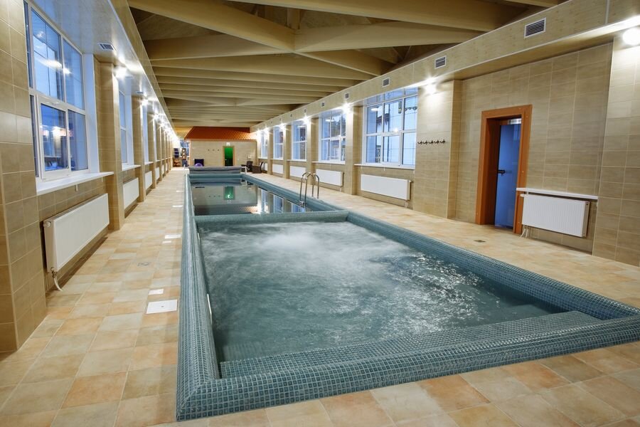 Сказка про гости. Сказка дизайн отель в измайловском кремле. Катремушок в гости к прпе. Отель сказка ульяновск. В гостях у сказки иллюстрации.