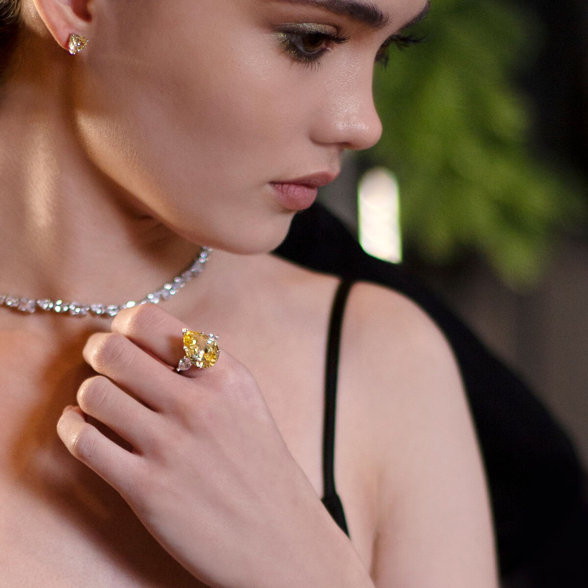 СЕРЕБРЯНЫЕ СЕРЬГИ-ПУСЕТЫ FLASH С ФИАНИТАМИ ОГРАНКИ "СЕРДЦЕ" LUARA FLASH