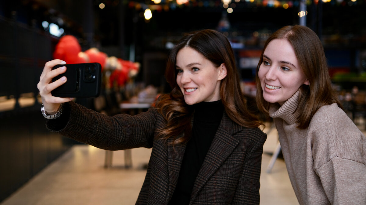 наручные часы на правую руку. мужские часы на руке. Iwc international watch часы наручные. часы на руке. мужчина с часами на руке.