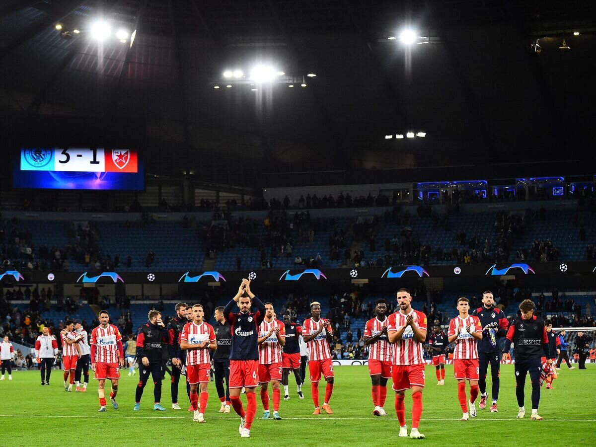    Футболисты клуба "Црвена Звезда"© Фото : Пресс-служба "Црвена Звезда"