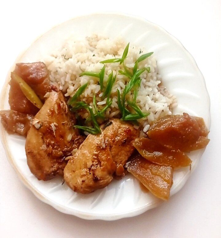 Призма магазин курица в медовом соусе. Грудка в медово горчичном соусе. Филе куриное. Медовое куриное филе. Маринад-глазурь для куриной грудки.