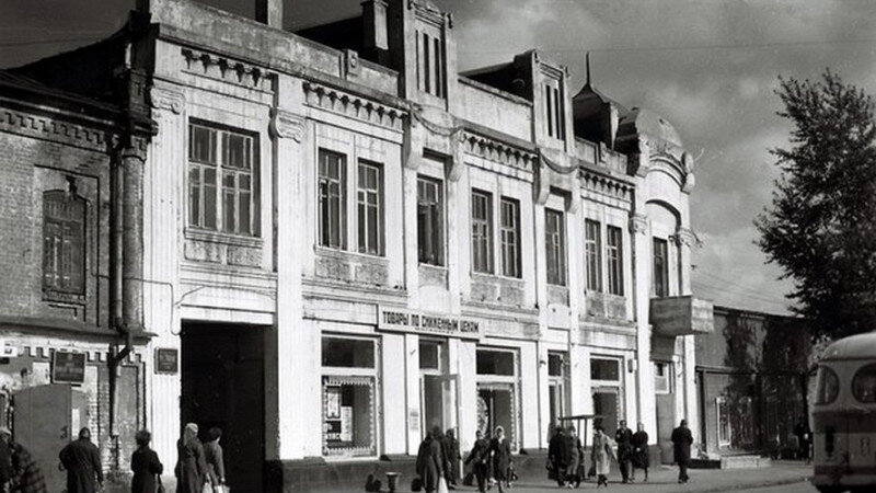     Особняк лалетина, в котором теперь располагается гостиница с одноименным названием "Лалетин". Барнаул. Юбилейные даты
