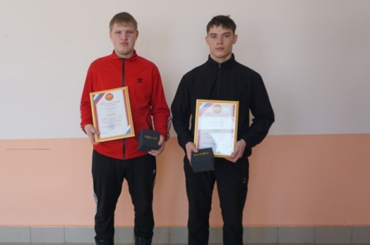    Нашедших раздетого ребёнка на улице наградили в Забайкалье
