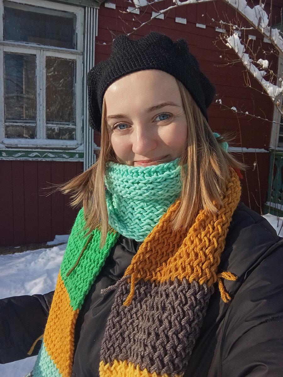  Всем привет, Дорогие Друзья!!! В этом видео мы с Вами рассмотрим, как  связать шарф с помощью лума. Такой способ вязания подойдёт абсолютно для  всех. 