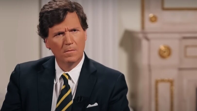 карлсон который живет читать. а. карлсон который живет читать. иллюстрация из книги малыш и карлсон который живет на крыше. малыш и карлсон, который живёт на крыше книга.