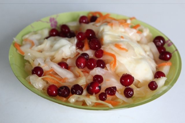    В чем польза квашеной капусты и кому она противопоказана?