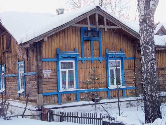 В отделке фасадов нескольких домов сохранились элементы господствовавшего в начале ХХ века стиля модерн