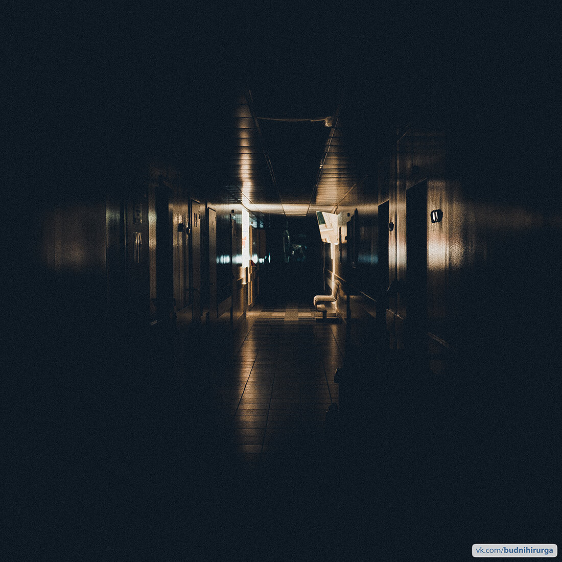 © DOMVRACHA / ДОМ ВРАЧА / BUDNIHIRURGA / EVILICIO 