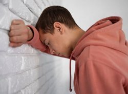 В Троицке осудили 19-летнего студента-второкурсника одного из местных техникумов.