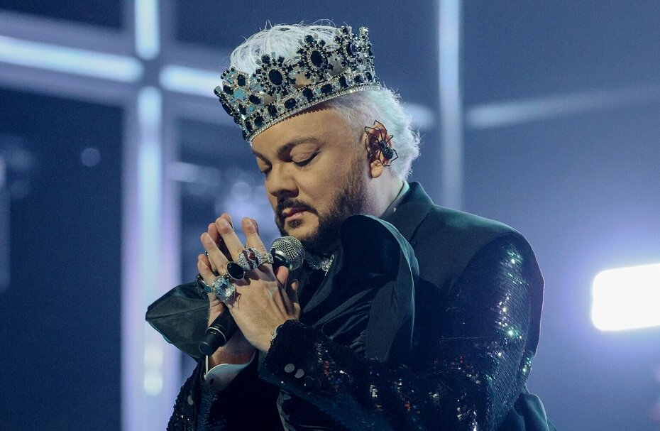 Российский концерт фото. Новый русский концерт. Дуэт матрена и цветочек. Yeat концерт в россии. Новый русский концерт.