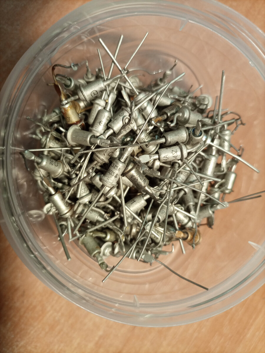 Стабилитроны Д814А, Д814Б, Д814В, Д814Г и Д814Д. Золото только по ...