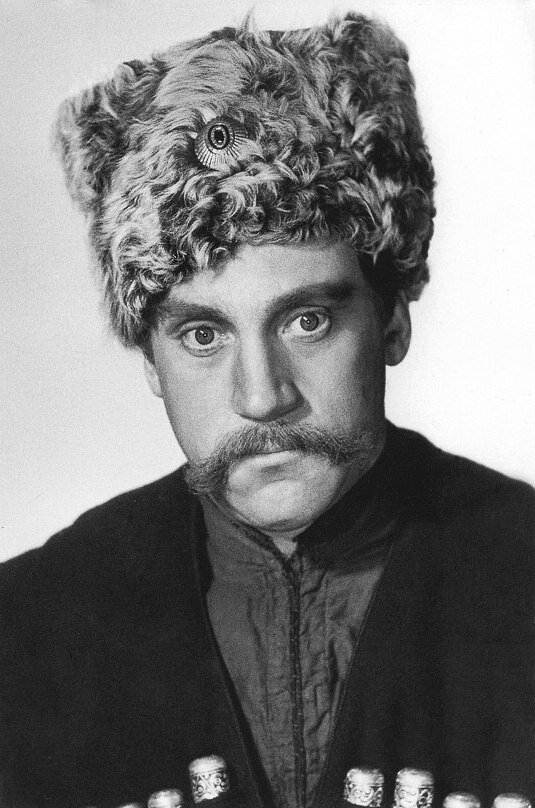 1969, 4 февраля - Проба на роль генерала Чарноты в "Путь в бездну" («Бег» ) — Мосфильм, авторы сценария и режиссеры Александр Алов, Владимир Наумов, оператор Леван Пааташвили.