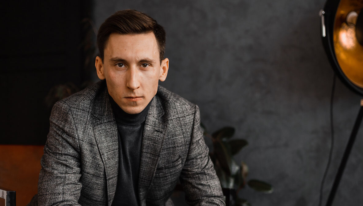 Денис - основатель онлайн-проекта "Академия ораторского искусства"