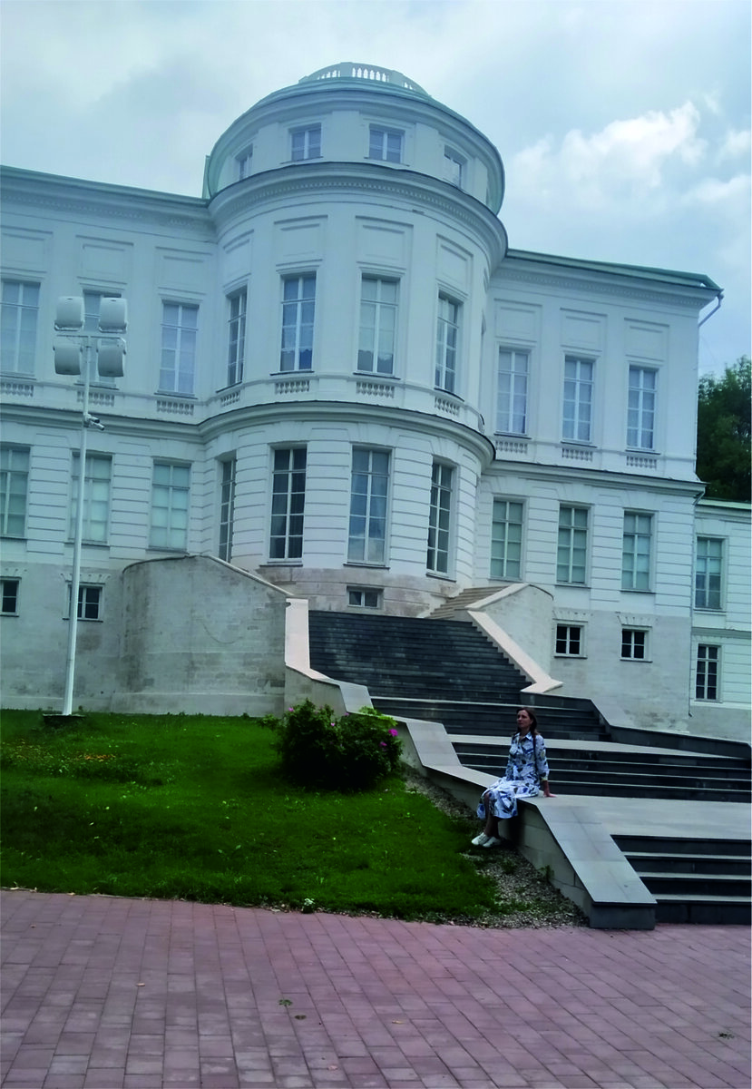 Два года назад специально приезжал, по парку погулять.