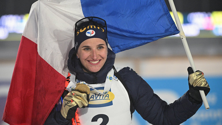    Жулия Симон. Global Look Press