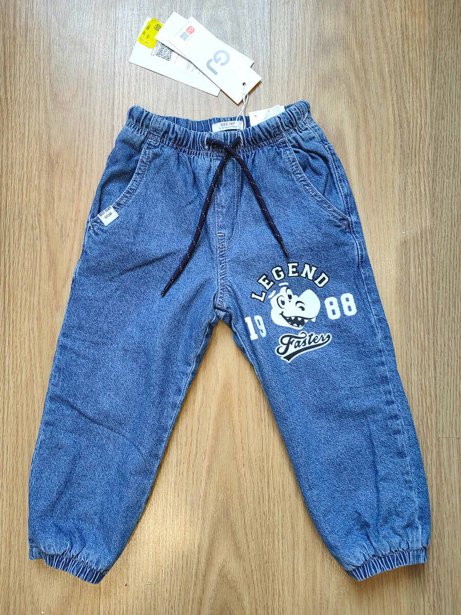 Сохранёнки с надписями про любовь для подростков. Мне в кайф быть с тобой провожать. Мне по кайфу. Без тебя не в кайф. С тобой мне даже молчать по кайфу.