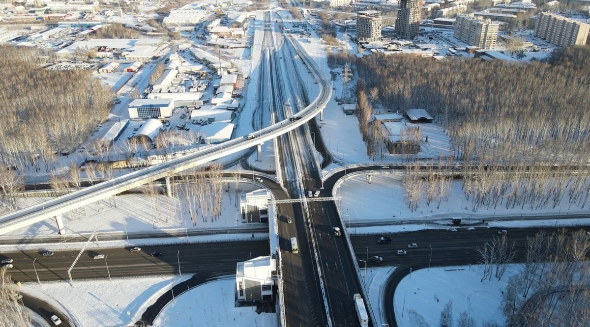 Трехуровневая развязка Мельникайте — Дружбы | Фото: Руслан Кухарук
