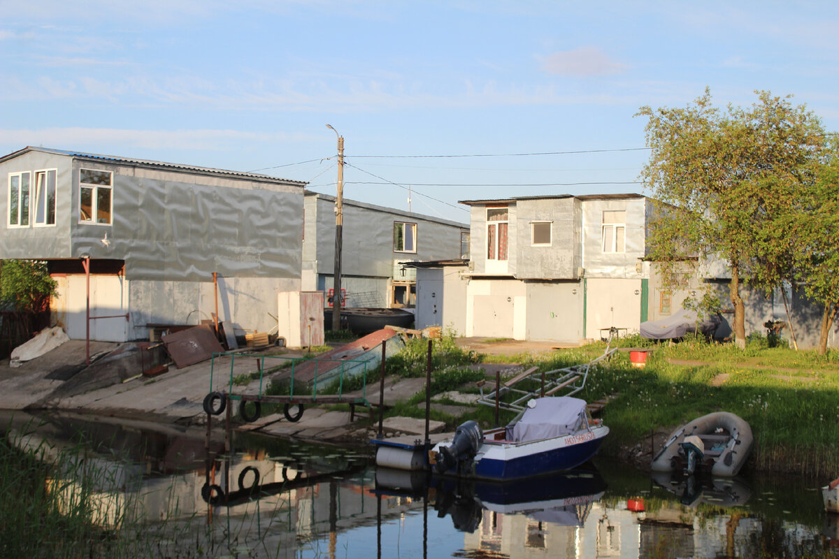 кулак зажиточный крестьянин. кулак карикатура. летом дома сидеть хлеба не иметь. без труда без хлеба. пословицы кто трудиться рад.