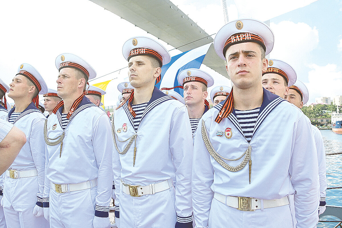 ТЕЛЬНЯШКА МОРЯКА