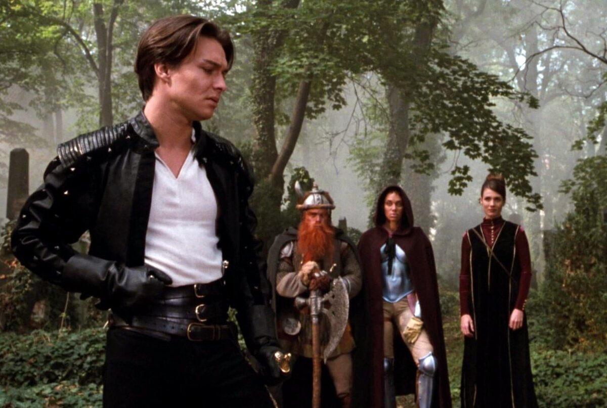 Подземелье драконов 2000. Подземелье драконов 2000. Брюс пэйн подземелье драконов. Джастин уэйлин подземелье драконов. Зои маклеллан подземелье драконов.