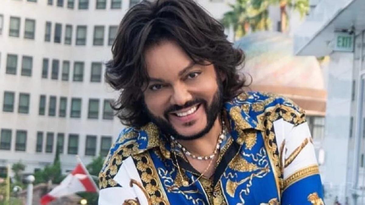 принадлежат перу