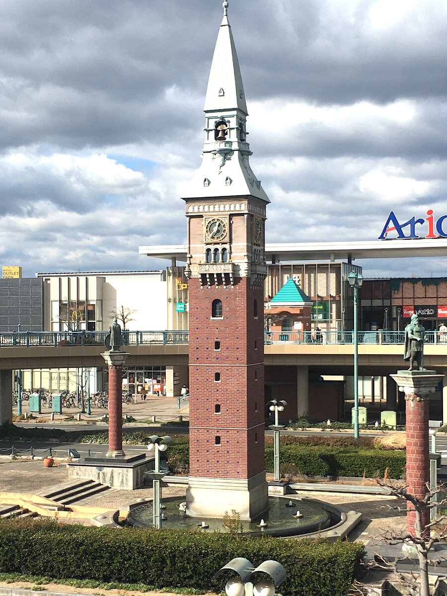 Площадь перед вокзалом в Окаяме