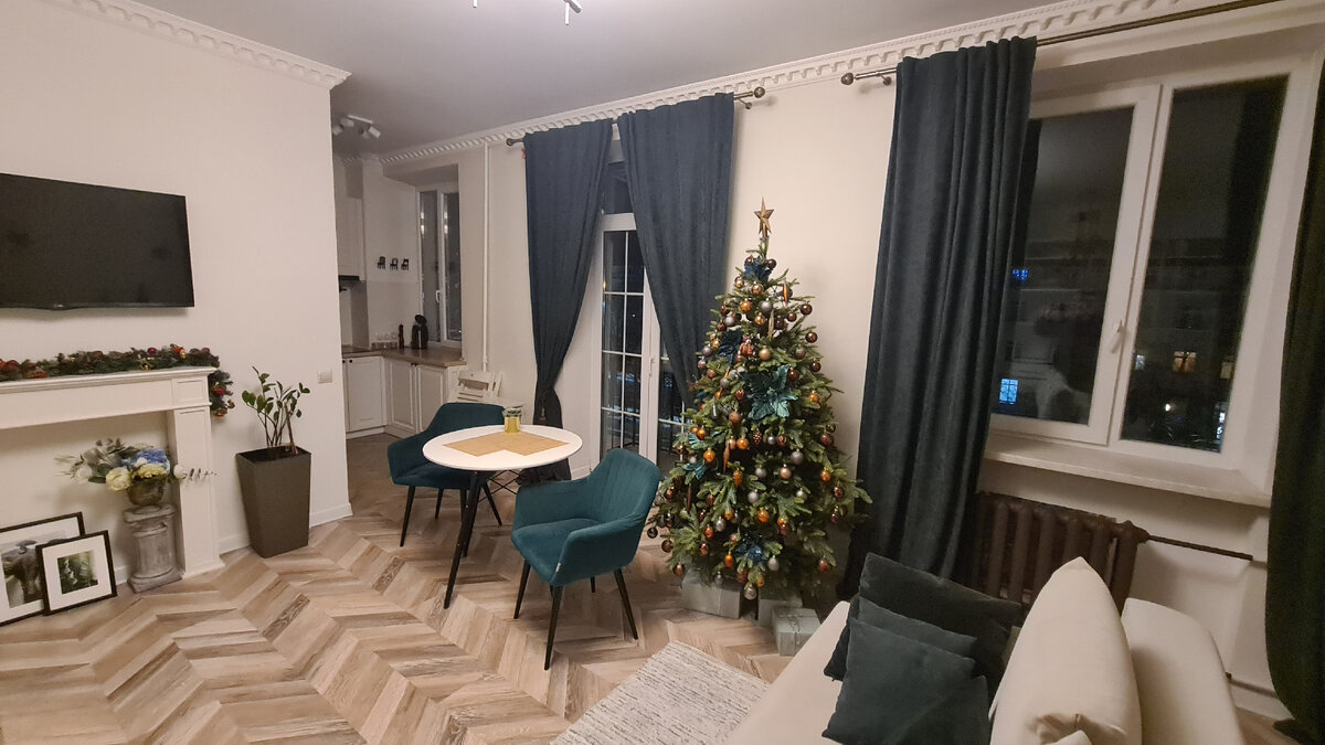 За те же деньги на следующую ночь мы сняли жилье на порядок комфортнее и опрятнее