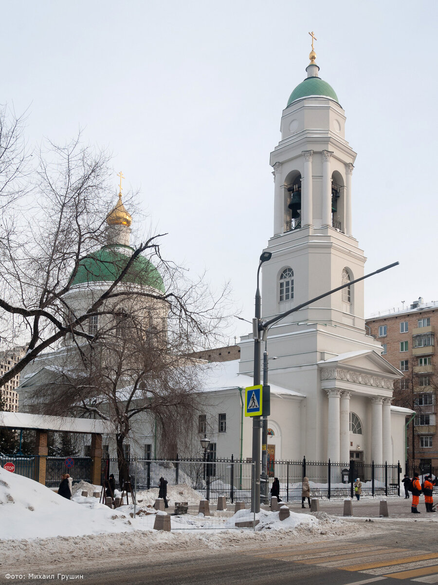 Церковь Флора и Лавра на Зацепе. 9 февраля 2024 года. Фото автора