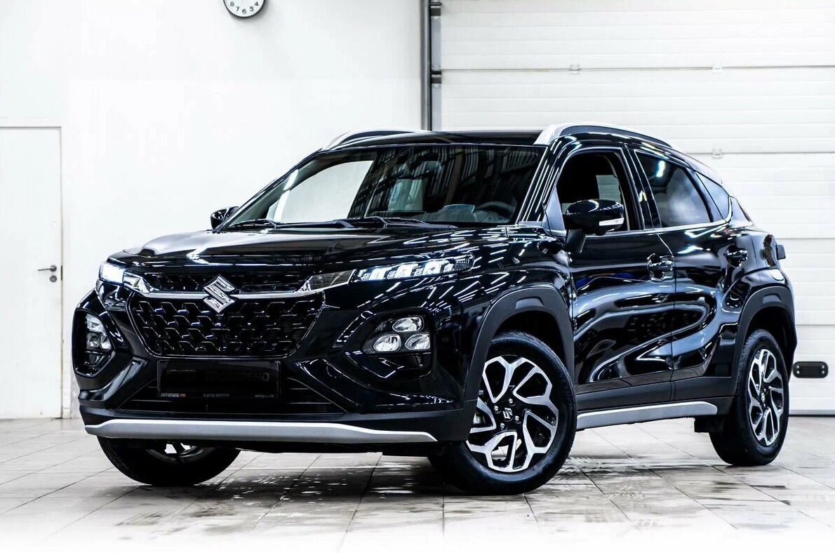 Сузуки Фронкс.